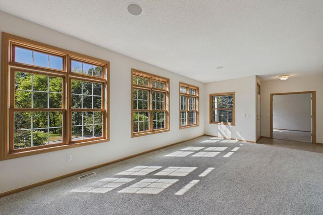 710 Gilfillan Lane, White Bear Twp, MN 55127