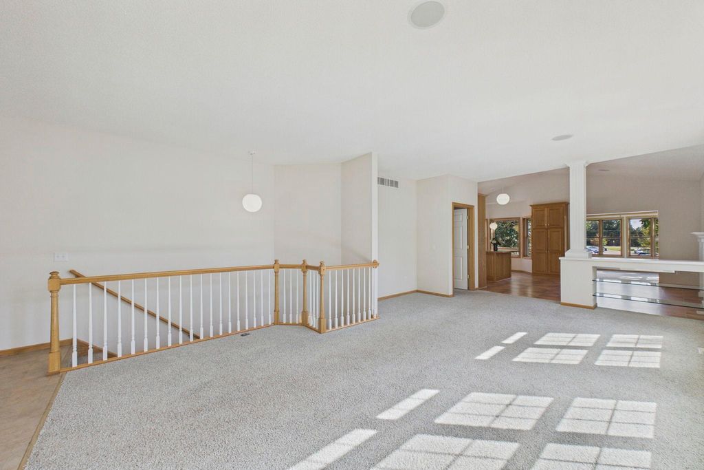 710 Gilfillan Lane, White Bear Twp, MN 55127 — photo 4