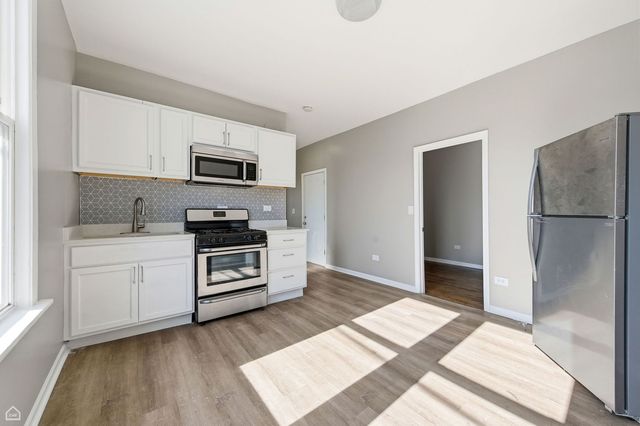 8643 S Exchange Avenue, Chicago, IL 60617