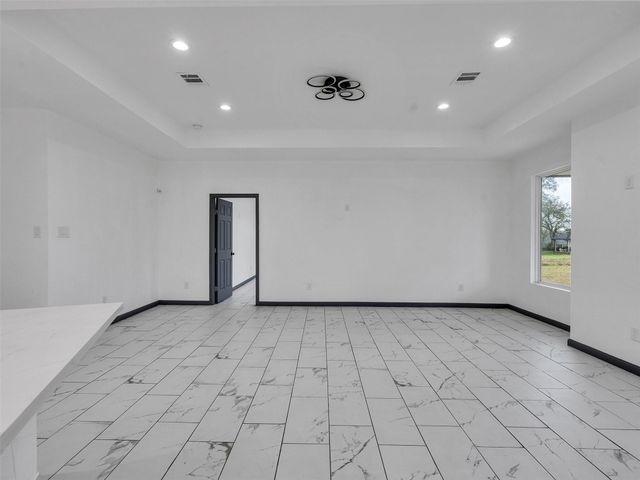 145 Birdie Drive, Hempstead, TX 77445