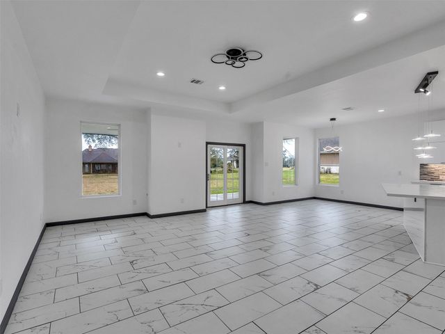 145 Birdie Drive, Hempstead, TX 77445