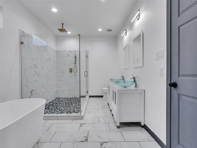 145 Birdie Drive, Hempstead, TX 77445