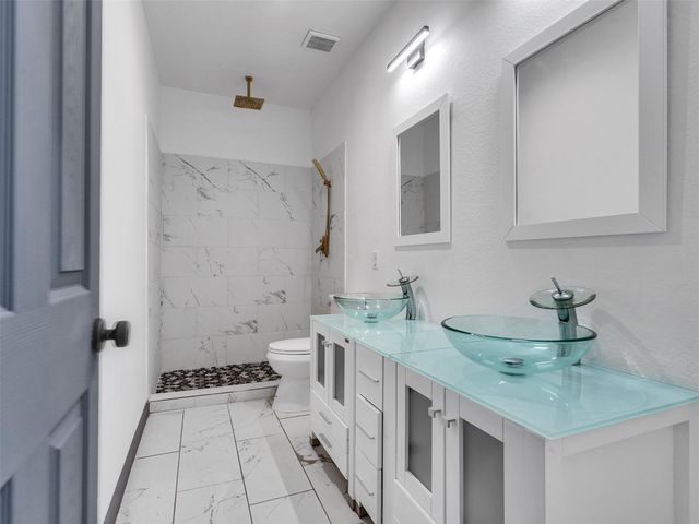 145 Birdie Drive, Hempstead, TX 77445