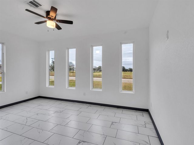 145 Birdie Drive, Hempstead, TX 77445