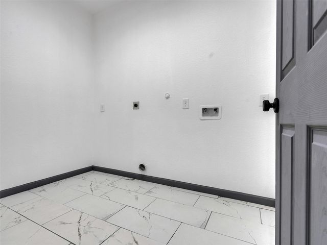 145 Birdie Drive, Hempstead, TX 77445