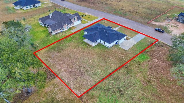 145 Birdie Drive, Hempstead, TX 77445