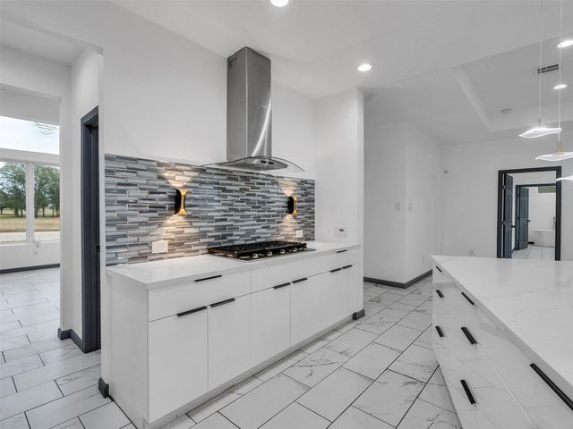 145 Birdie Drive, Hempstead, TX 77445