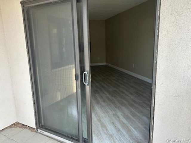 725 Miller Avenue 117, Freeport, NY 11520