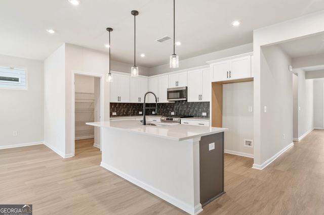 1601 Savory Way, Loganville, GA 30052