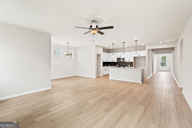 1601 Savory Way, Loganville, GA 30052