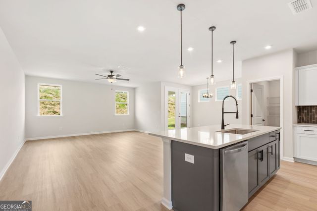 1601 Savory Way, Loganville, GA 30052