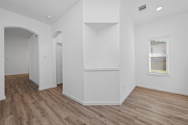 9718 Enclave Ridge Road, Willis, TX 77318