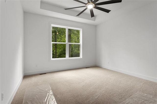 9737 N Lucerne Avenue, Kansas City, MO 64153