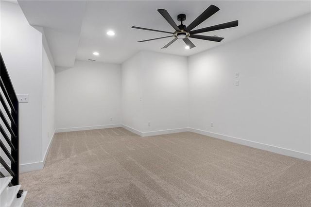 9737 N Lucerne Avenue, Kansas City, MO 64153