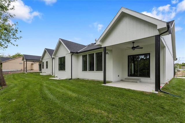 9737 N Lucerne Avenue, Kansas City, MO 64153