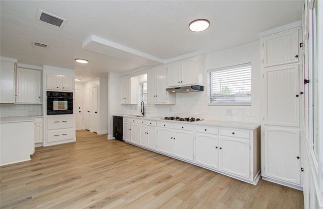 12102 Monticeto Lane, Meadows Place, TX 77477