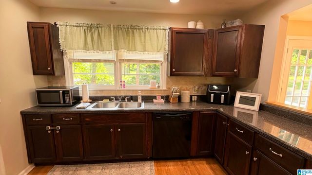 704 PARKER BOULEVARD, Weaver, AL 36277