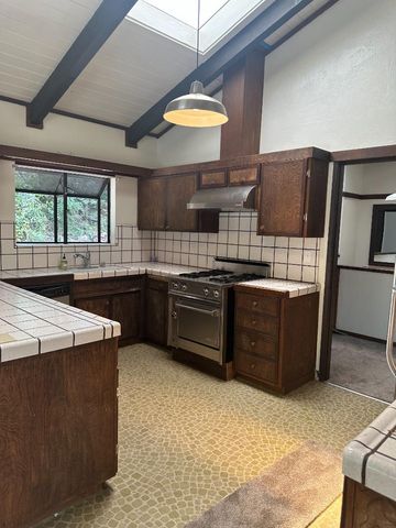50 Old Orchard Road, Los Gatos, CA 95033