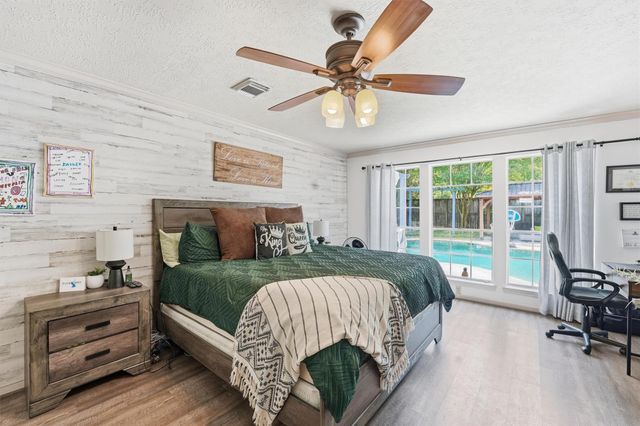 13415 Jessica Lane, Houston, TX 77069