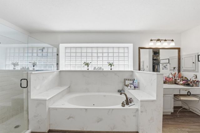 13415 Jessica Lane, Houston, TX 77069