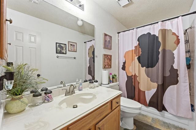 13415 Jessica Lane, Houston, TX 77069