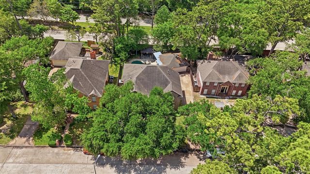 13415 Jessica Lane, Houston, TX 77069