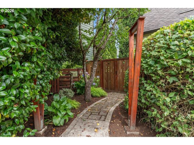 2200 Sw 192ND Ave, Beaverton, OR 97003