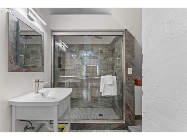 2200 Sw 192ND Ave, Beaverton, OR 97003