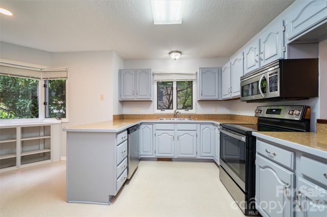 305 Piney Mountain Drive D-1, Asheville, NC 28805