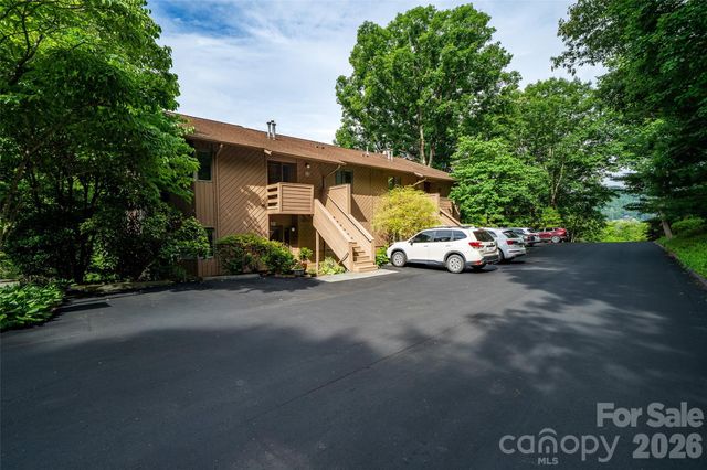 305 Piney Mountain Drive D-1, Asheville, NC 28805