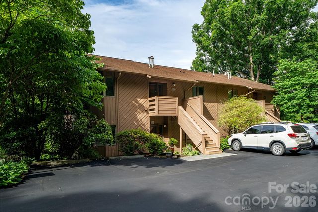 305 Piney Mountain Drive D-1, Asheville, NC 28805