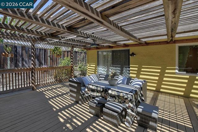 645 645 Keith Ct, Walnut Creek, CA 94597