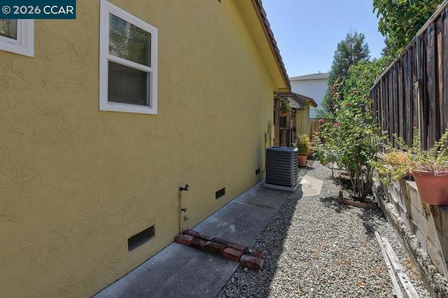 645 645 Keith Ct, Walnut Creek, CA 94597