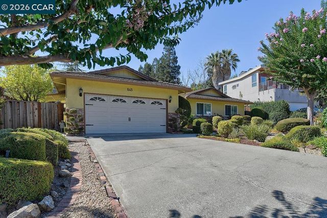 645 645 Keith Ct, Walnut Creek, CA 94597