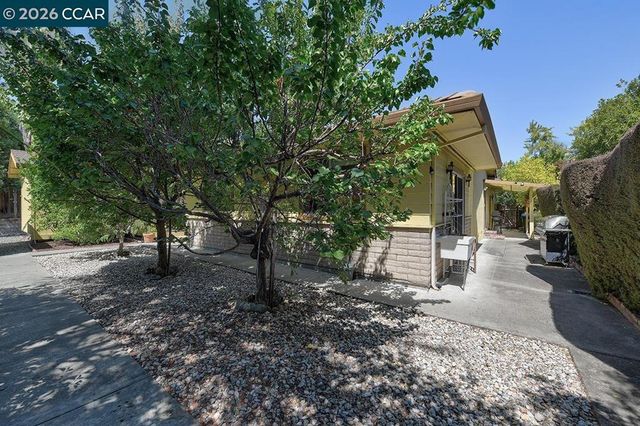 645 645 Keith Ct, Walnut Creek, CA 94597