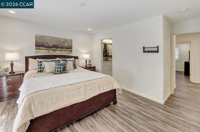 645 645 Keith Ct, Walnut Creek, CA 94597