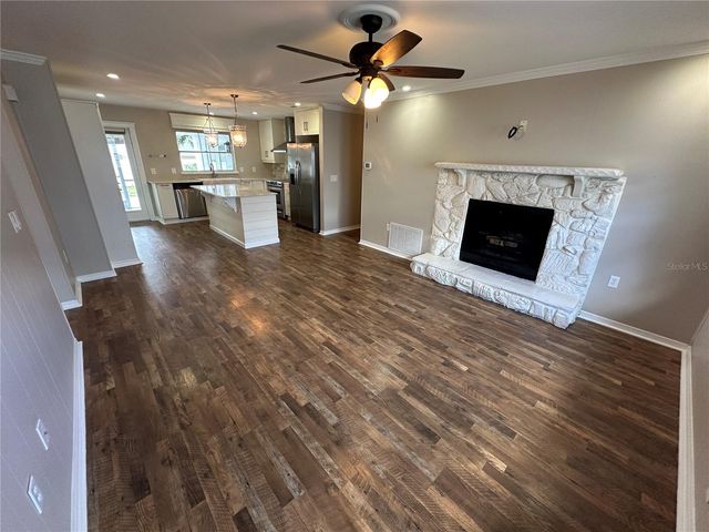 610 IRIS STREET, Altamonte Springs, FL 32714
