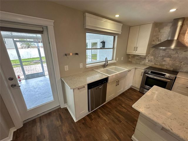 610 IRIS STREET, Altamonte Springs, FL 32714