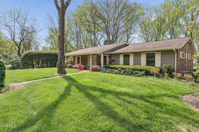 303 Hillside Road, Johnson City, TN 37601