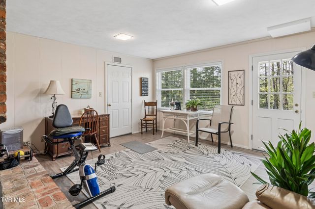 303 Hillside Road, Johnson City, TN 37601