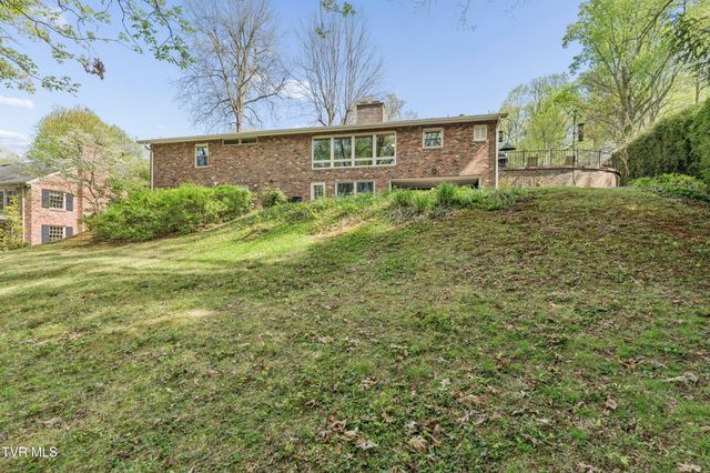 303 Hillside Road, Johnson City, TN 37601