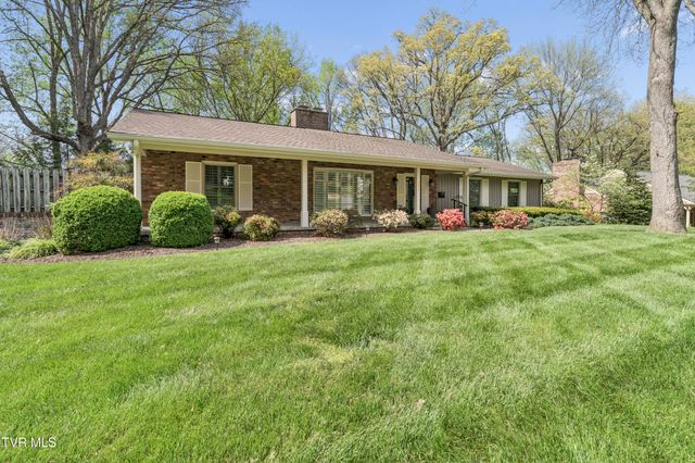 303 Hillside Road, Johnson City, TN 37601