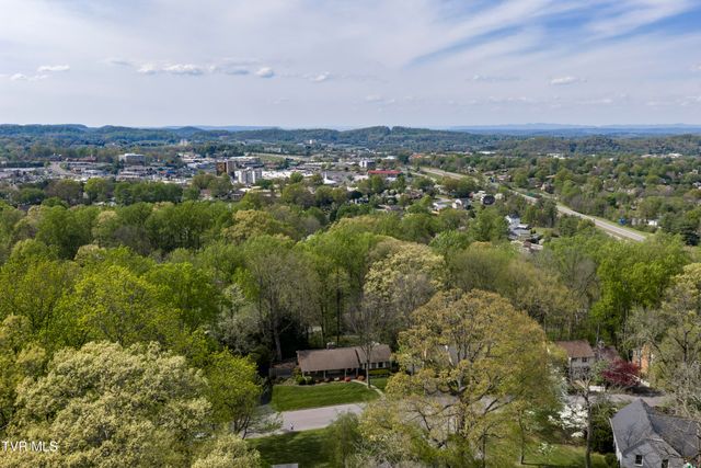 303 Hillside Road, Johnson City, TN 37601