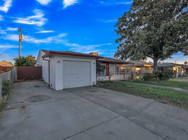 314 Kolher St, Stockton, CA 95206