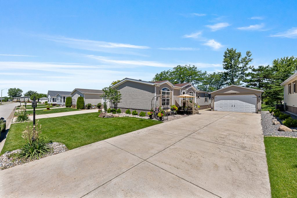 10864 Doral Drive, Frankfort, IL 60423