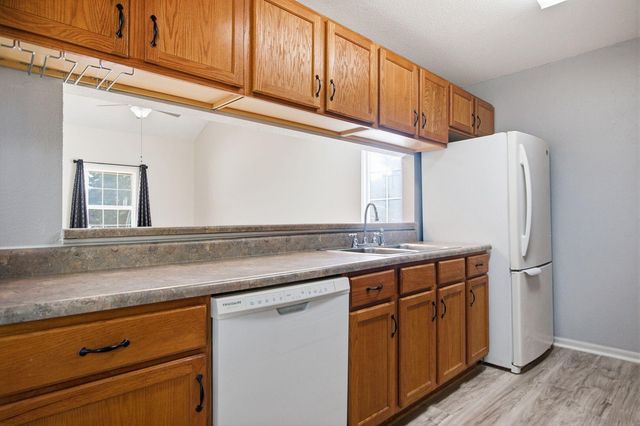 1709 STEAMBOAT LN, Columbia, MO 65201