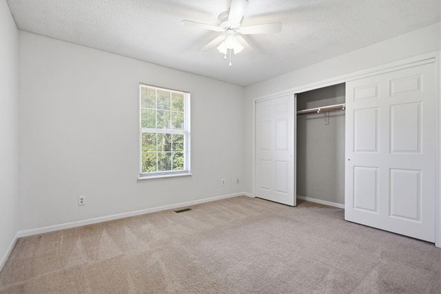 1709 STEAMBOAT LN, Columbia, MO 65201