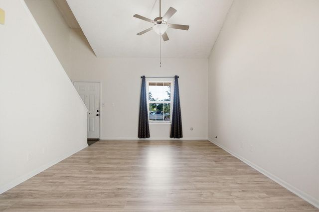 1709 STEAMBOAT LN, Columbia, MO 65201