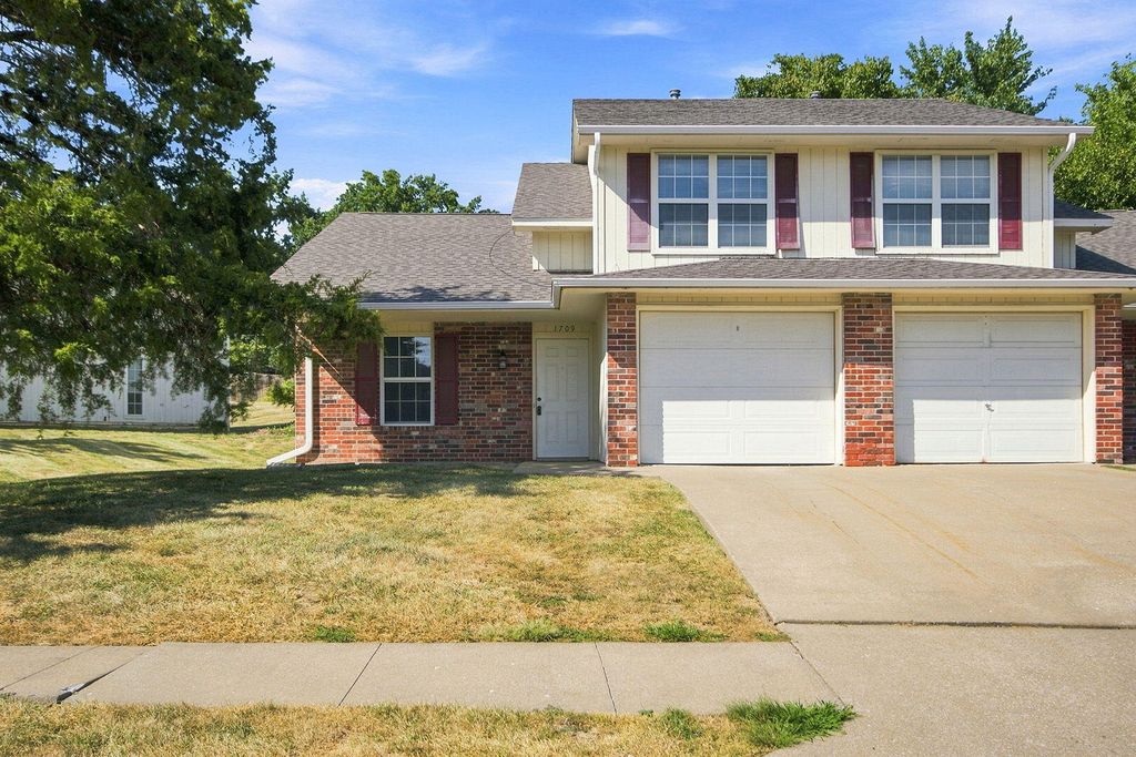1709 STEAMBOAT LN, Columbia, MO 65201