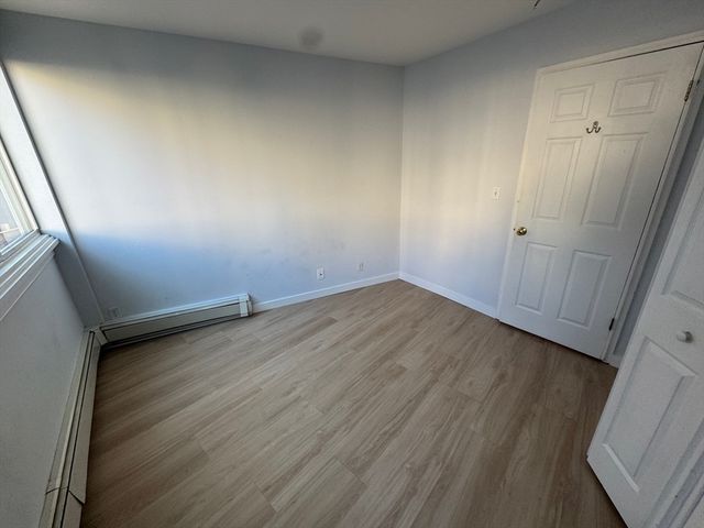 516 Green St 1D, Cambridge, MA 02139